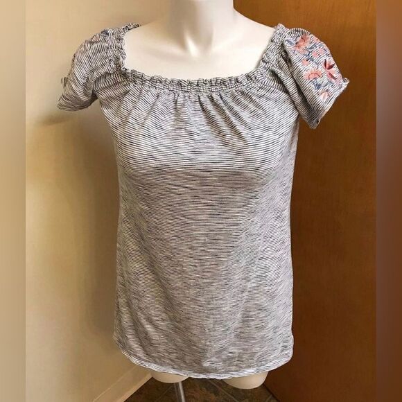 🔮 ABERCROMBIE | Embroidered Floral Striped Tunic Size M - Picture 1 of 5